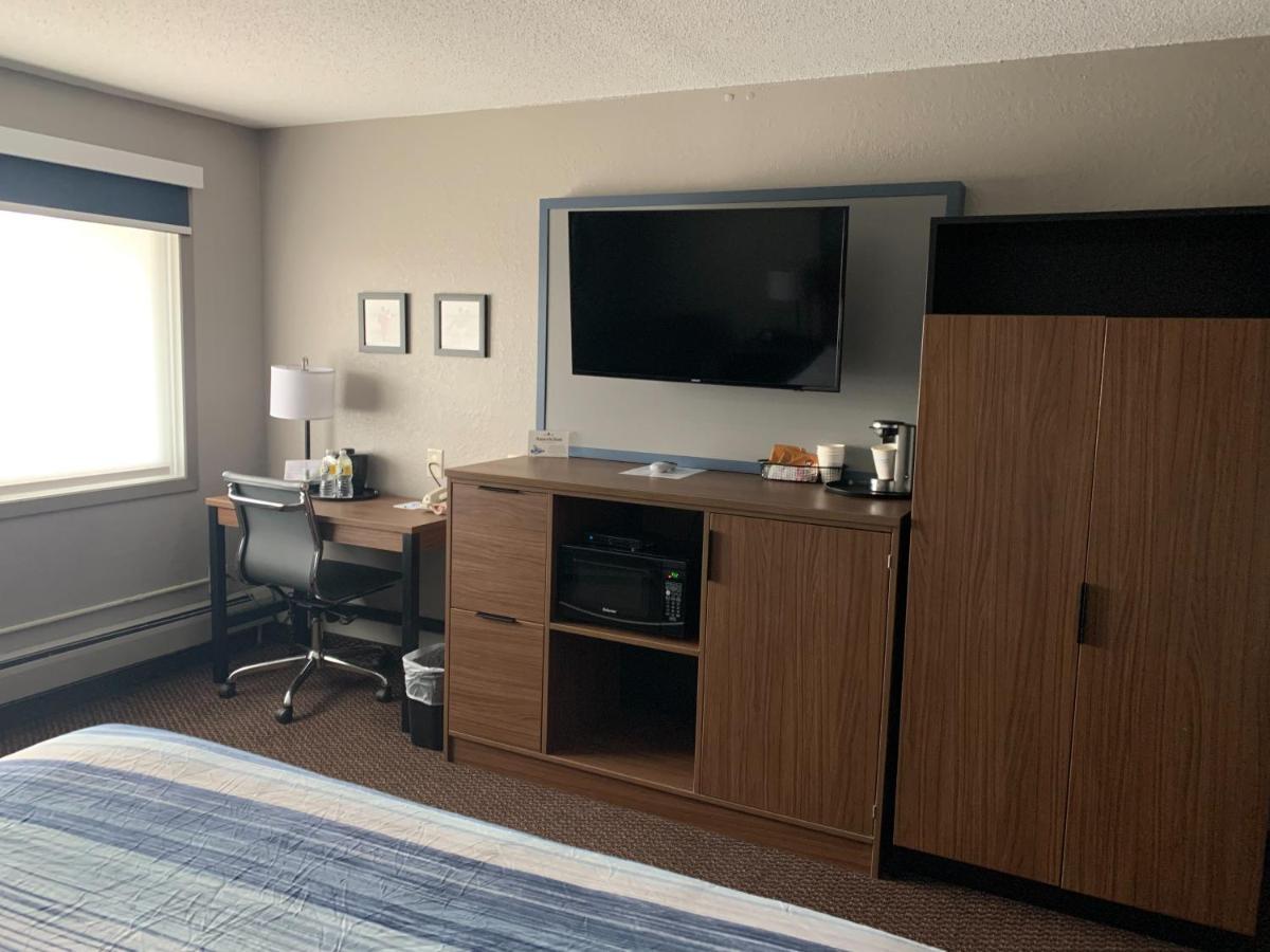Americinn By Wyndham New Richmond Bagian luar foto