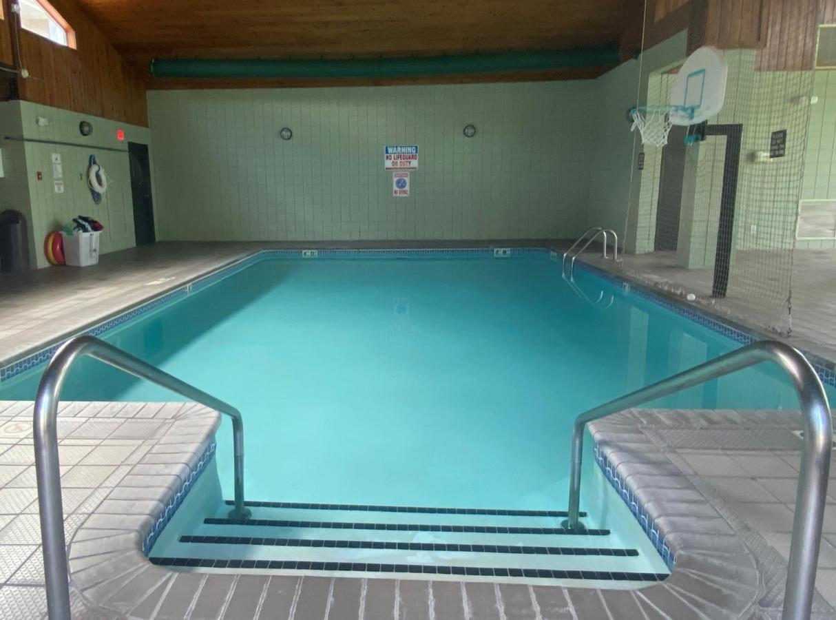 Americinn By Wyndham New Richmond Bagian luar foto