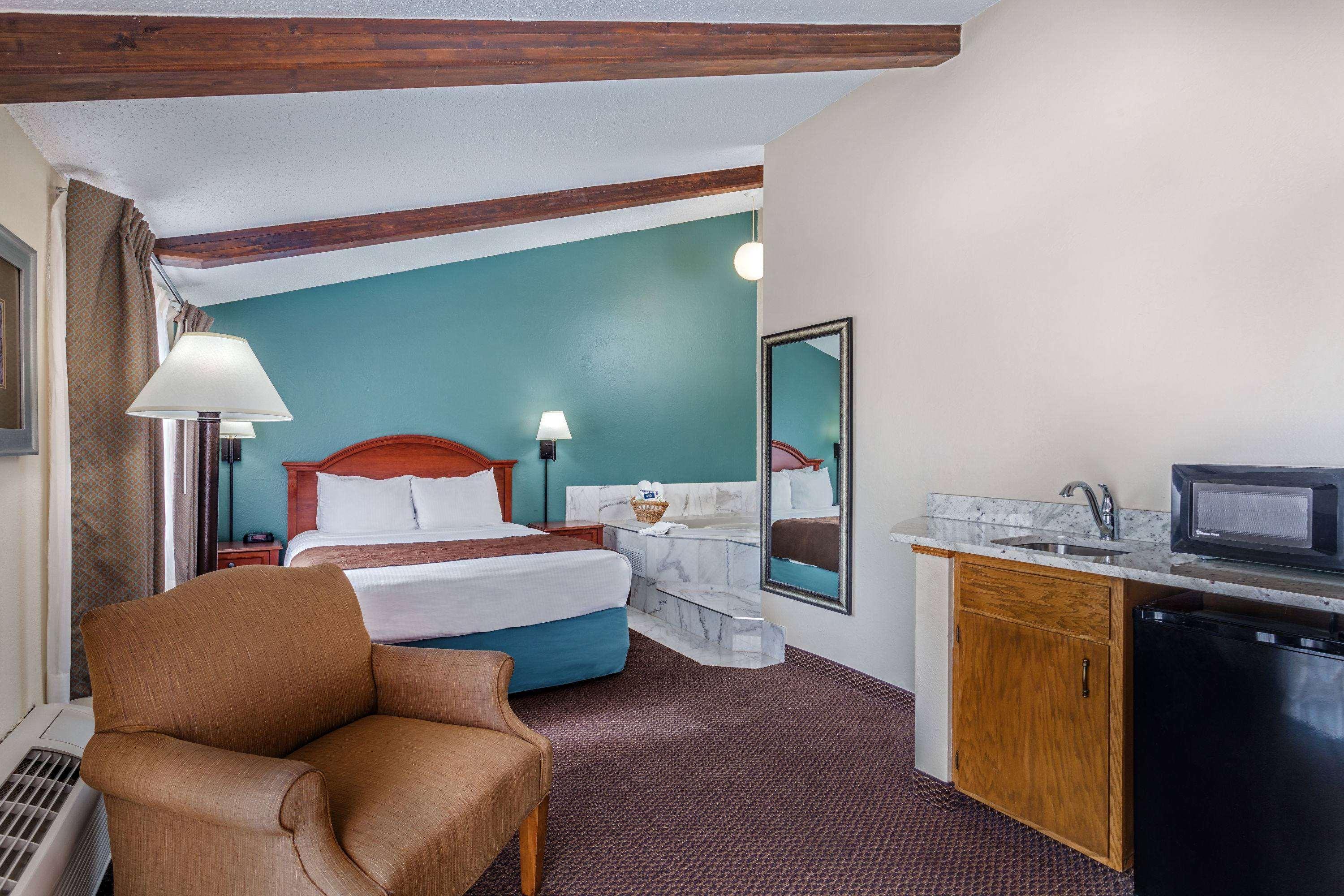Americinn By Wyndham New Richmond Bagian luar foto