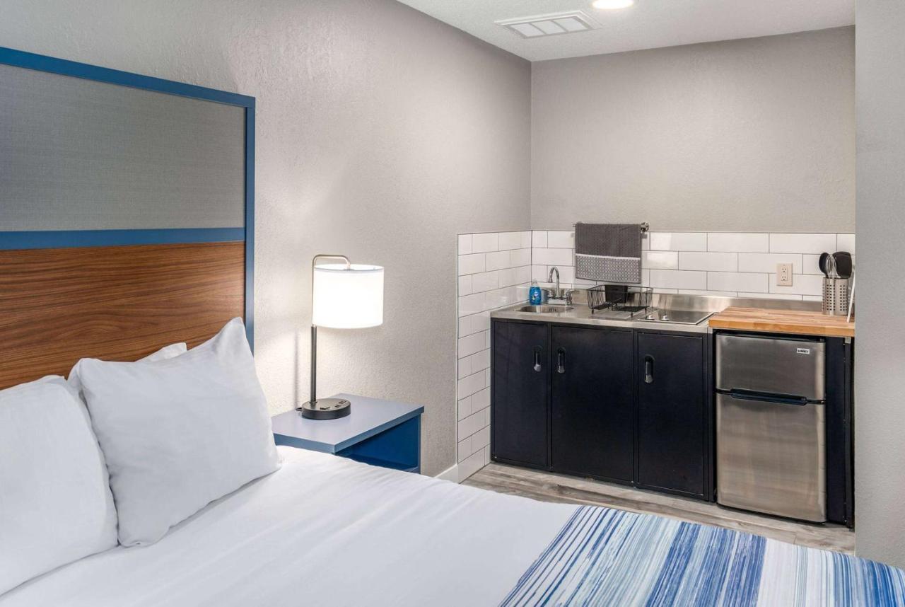 Americinn By Wyndham New Richmond Bagian luar foto