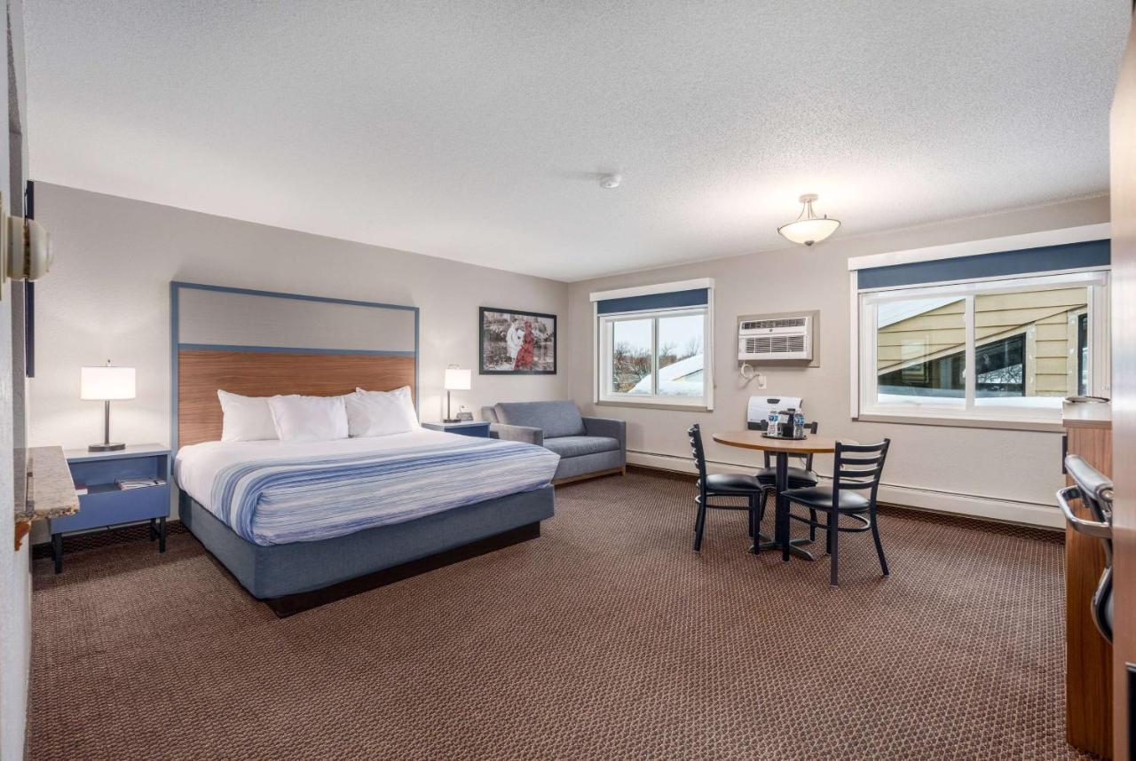 Americinn By Wyndham New Richmond Bagian luar foto