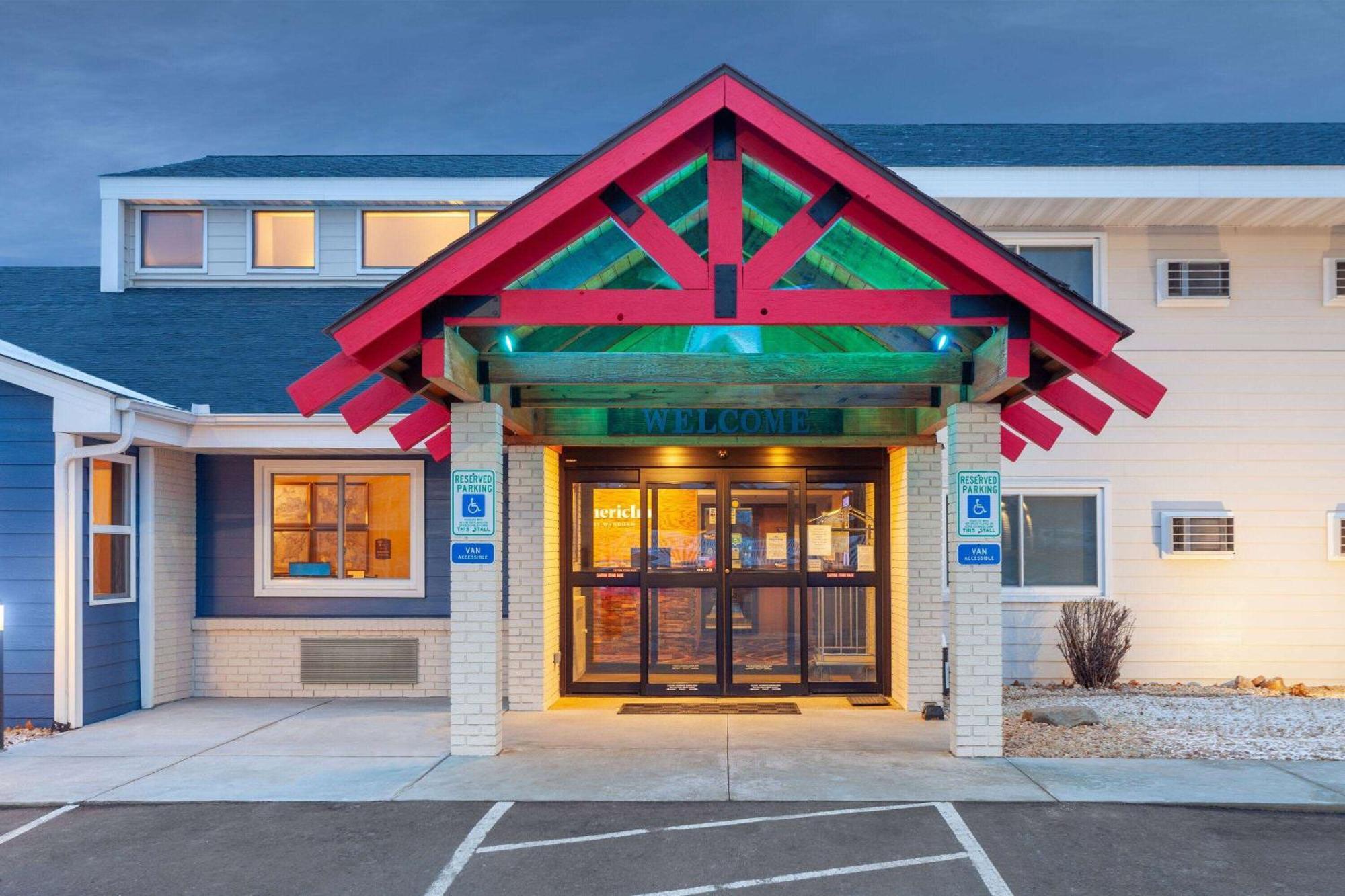 Americinn By Wyndham New Richmond Bagian luar foto