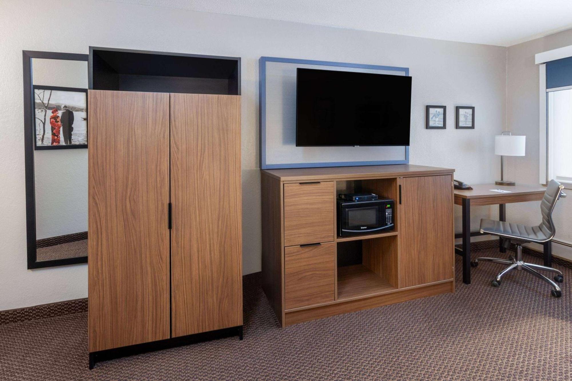 Americinn By Wyndham New Richmond Bagian luar foto