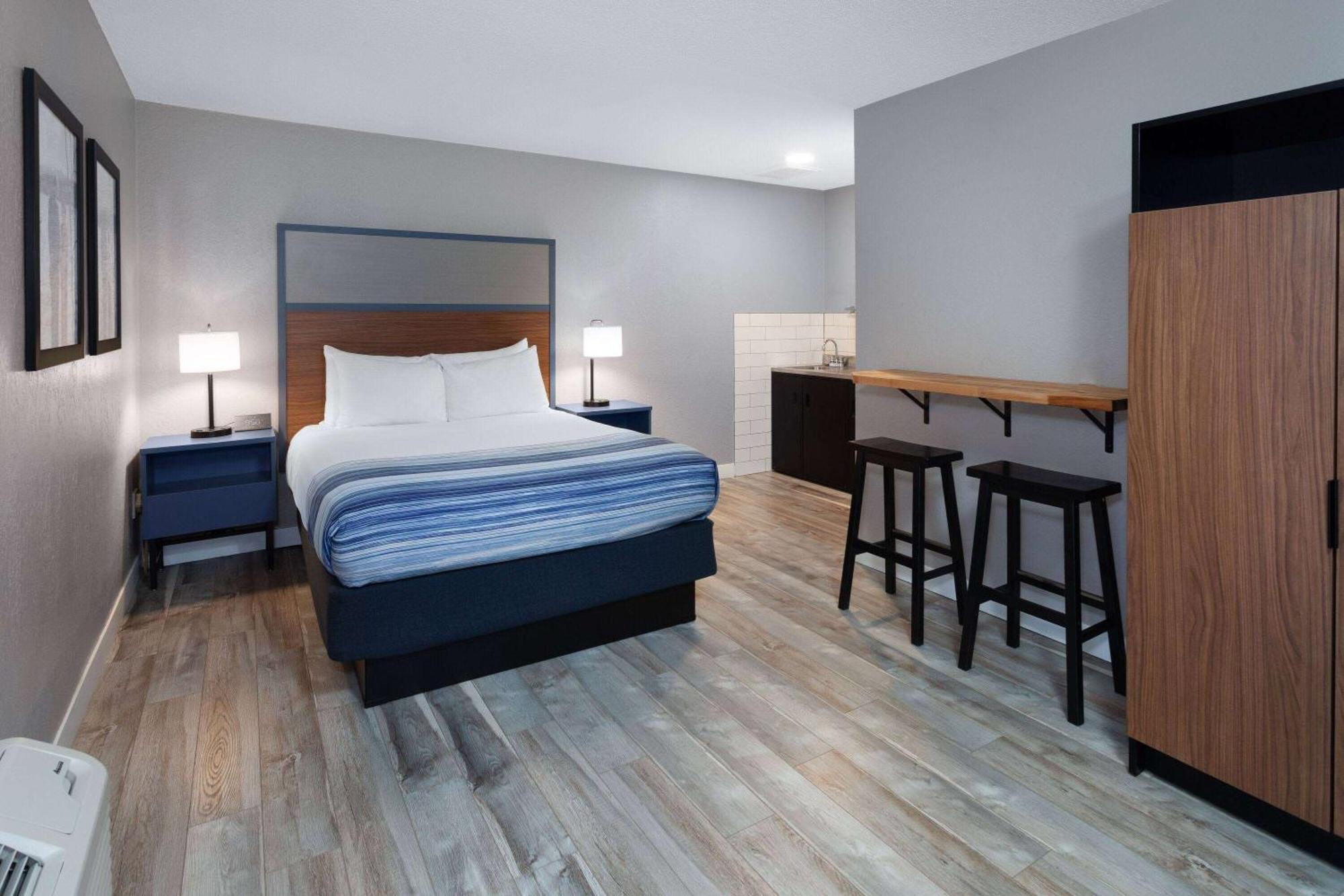 Americinn By Wyndham New Richmond Bagian luar foto