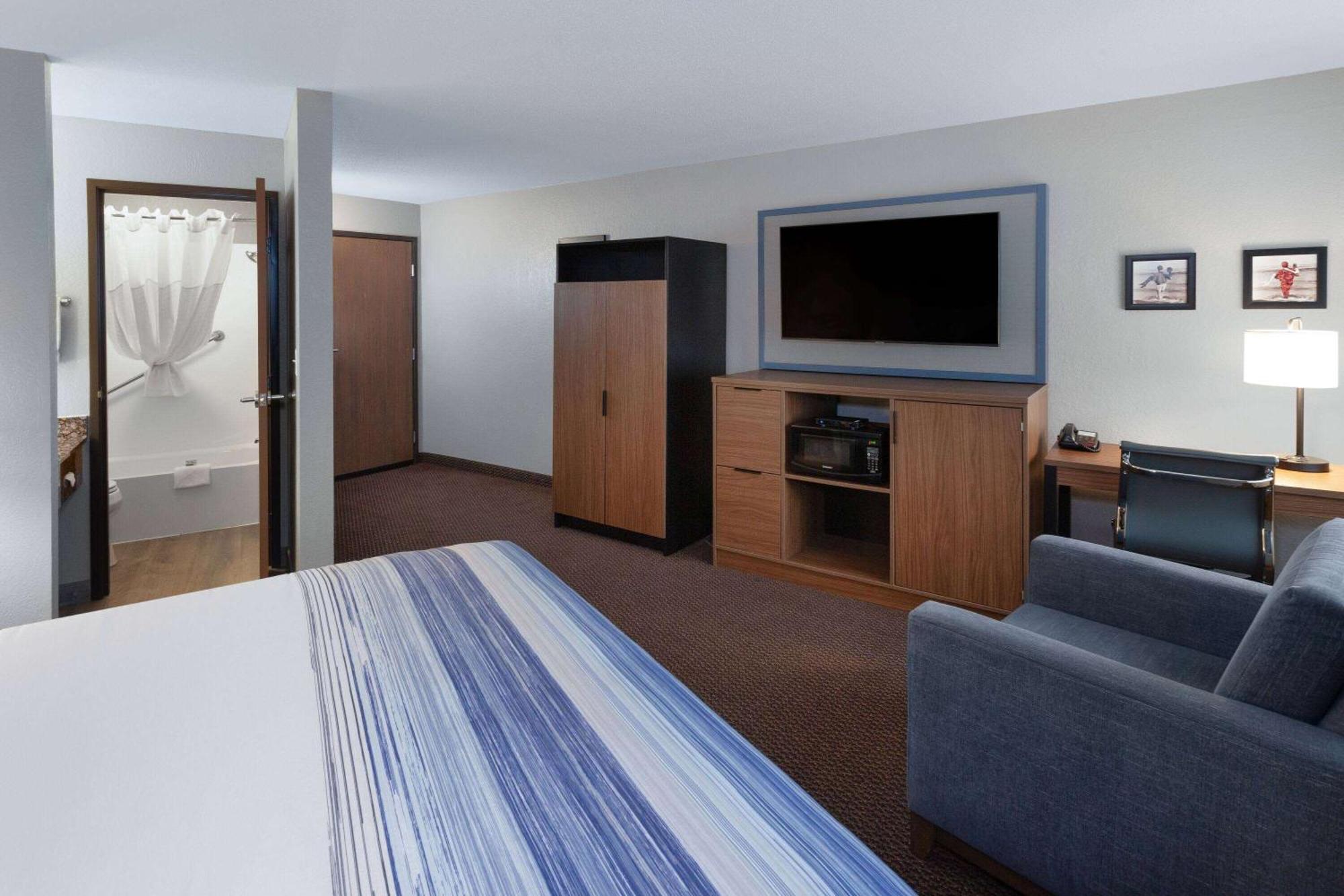Americinn By Wyndham New Richmond Bagian luar foto