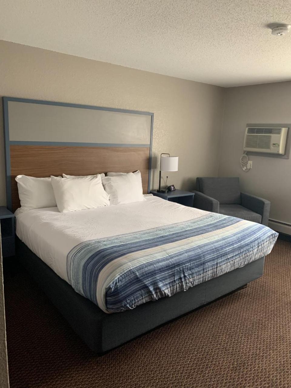 Americinn By Wyndham New Richmond Bagian luar foto